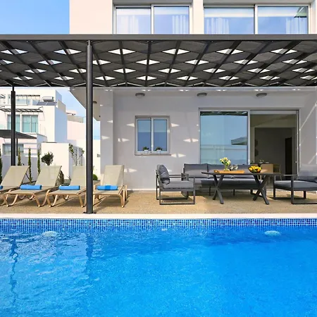 Napa Blu Feriehus Ayia Napa